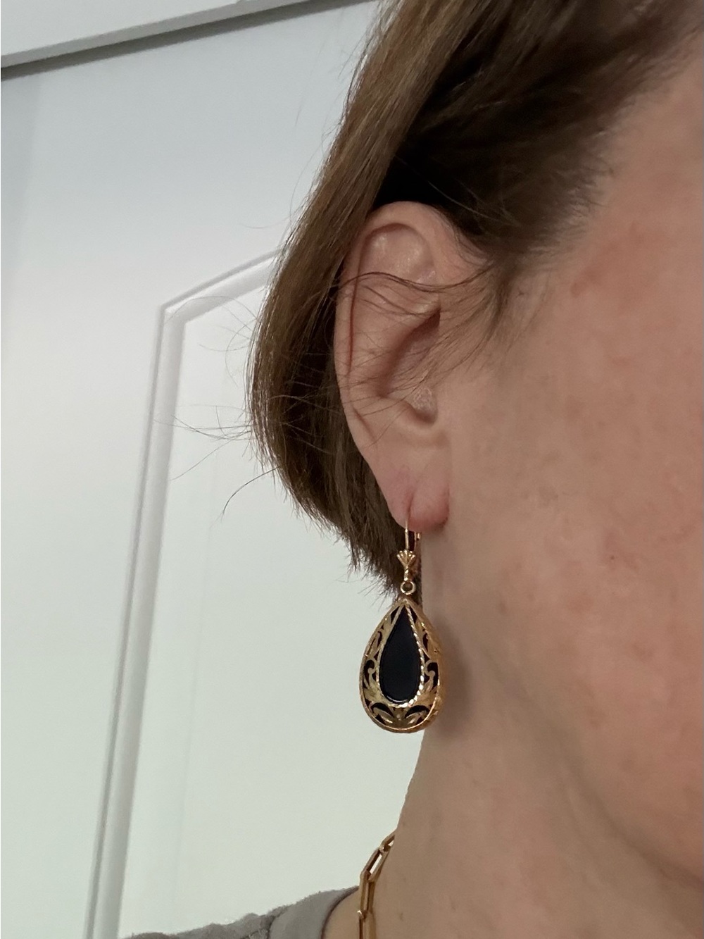 Elegant 14k Yellow Gold and Black Onyx Teardrop Earrings - Picture 7 of 7